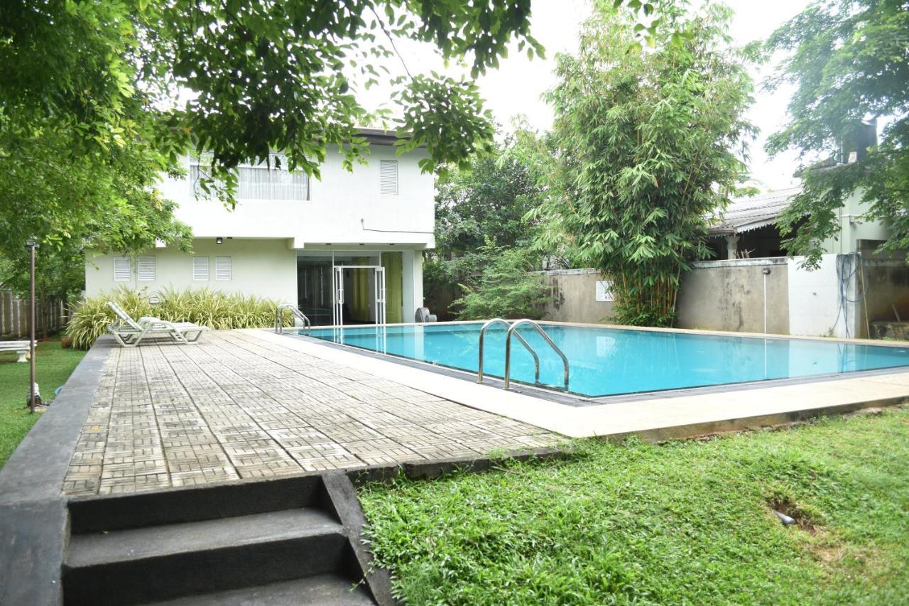 Pivisuma Lodge 담불라 외부 사진