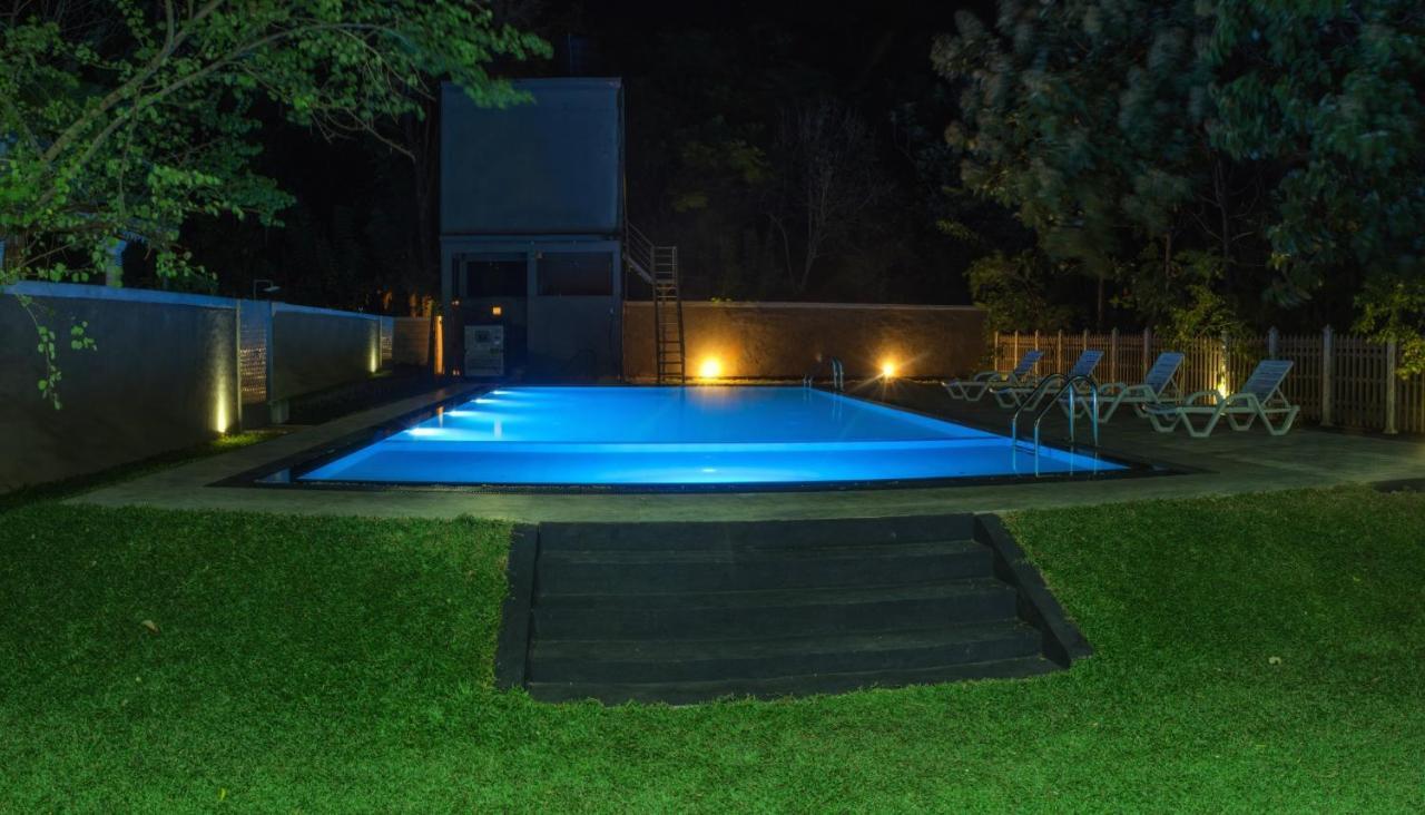 Pivisuma Lodge 담불라 외부 사진